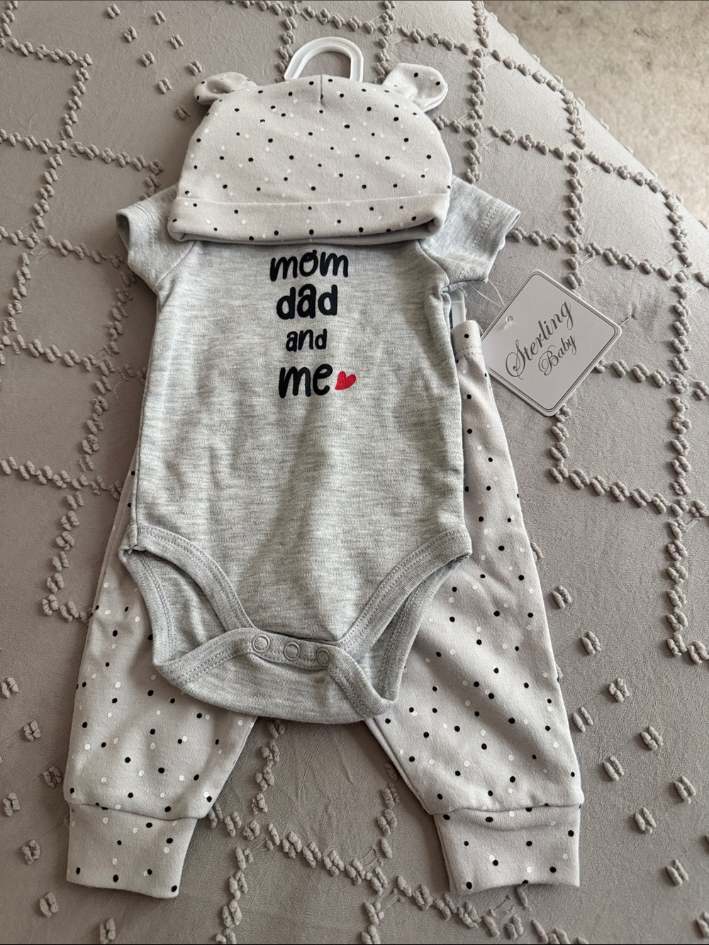 Gray 'Mom Dad and Me' Cotton Infant three-Piece Set